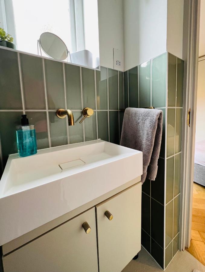 Stylish 1 Bedroom Designer Apartment London Eksteriør bilde
